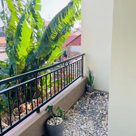 Renex Homes Namugongo Eksteriør billede